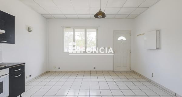 À vendre Studio 30.2 m² - Saint-martin-d'hères 38400