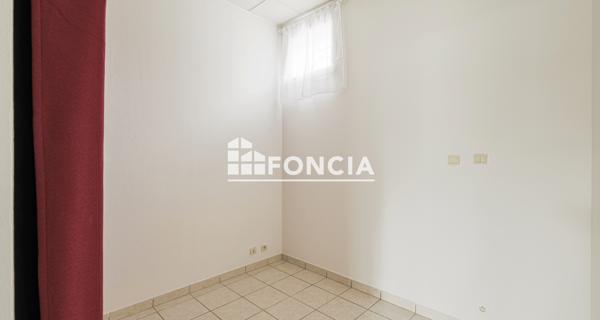 À vendre Studio 30.2 m² - Saint-martin-d'hères 38400