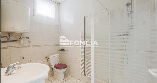 À vendre Studio 30.2 m² - Saint-martin-d'hères 38400