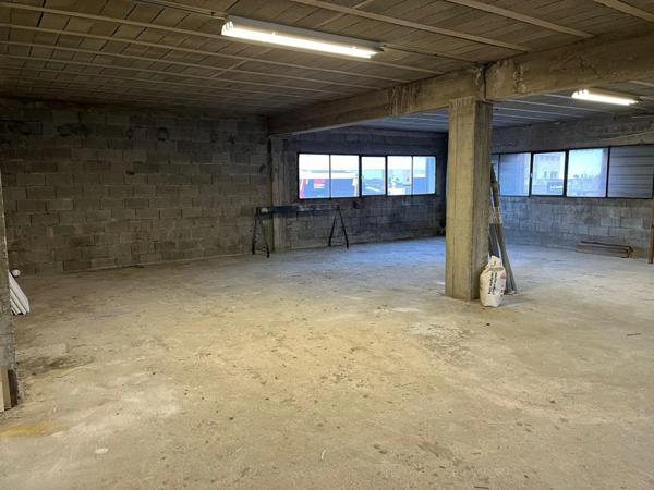 Local/bureau à vendre BASTIA (20)