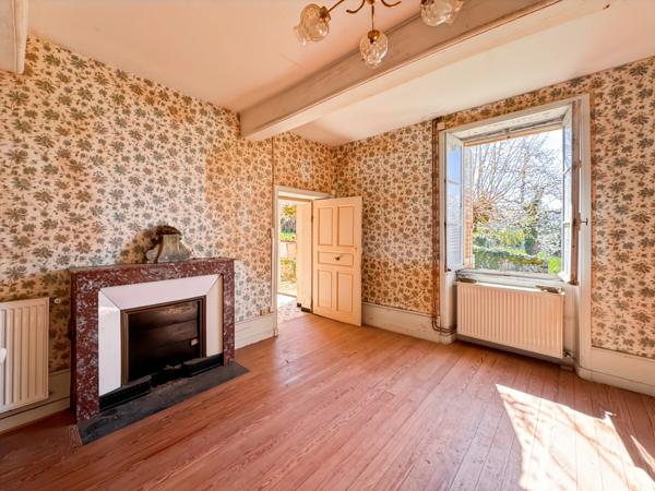 Maison à vendre 4 pièces SAINT CHRISTOPHE EN BRIONNAIS (71) 150 m² habitables - 6 pièces - dépendances - terrain 8961 m²