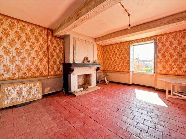 Maison à vendre 4 pièces SAINT CHRISTOPHE EN BRIONNAIS (71) 150 m² habitables - 6 pièces - dépendances - terrain 8961 m²