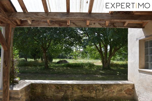 Neuf-Église (63560) Neuf-Eglise, dans un petit hameau au calme, maison de 131 m² sur terrain de 3 017 m².