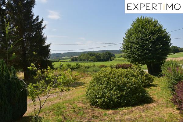 Neuf-Église (63560) Neuf-Eglise, dans un petit hameau au calme, maison de 131 m² sur terrain de 3 017 m².