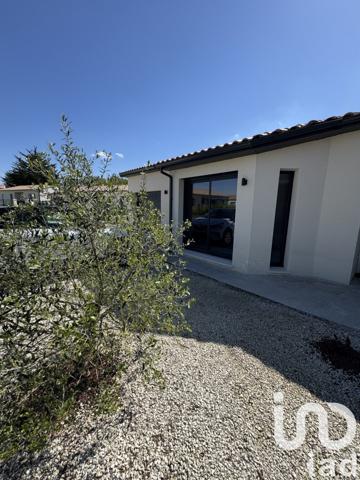 Maison à vendre 4 pièces 124 m² Saint-Yrieix-sur-Charente