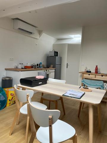 COLOCATION dans APPARTEMENT meublé 4 pièces avec climatisation - 84m² - Villeurbanne