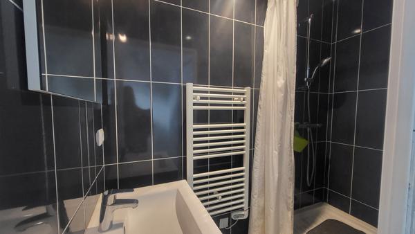 COLOCATION dans APPARTEMENT meublé 4 pièces avec climatisation - 84m² - Villeurbanne
