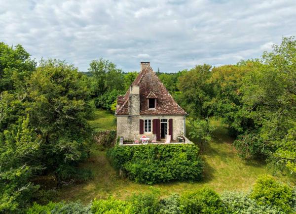 Maison ancienne - Gourdon SECTEUR GOURDON - Charme et authenticité pour cet Ensemble en pierre sur 2ha7 avec vue panoramique