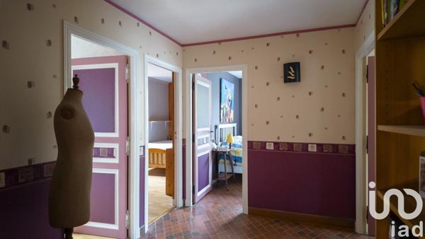 Maison à vendre 10 pièces 268 m² Condé-Sainte-Libiaire