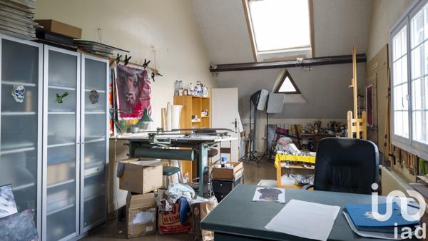 Maison à vendre 10 pièces 268 m² Condé-Sainte-Libiaire