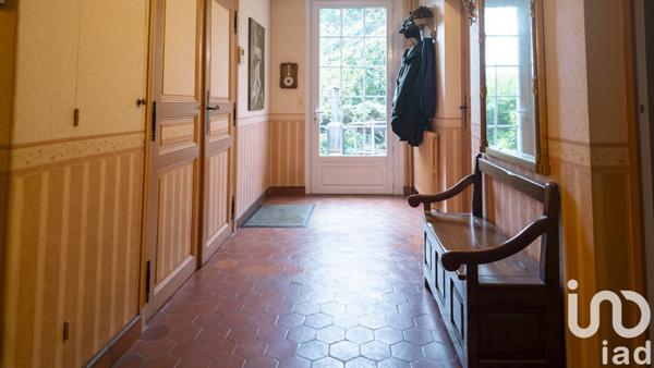 Maison à vendre 10 pièces 268 m² Condé-Sainte-Libiaire