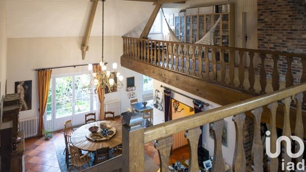 Maison à vendre 10 pièces 268 m² Condé-Sainte-Libiaire