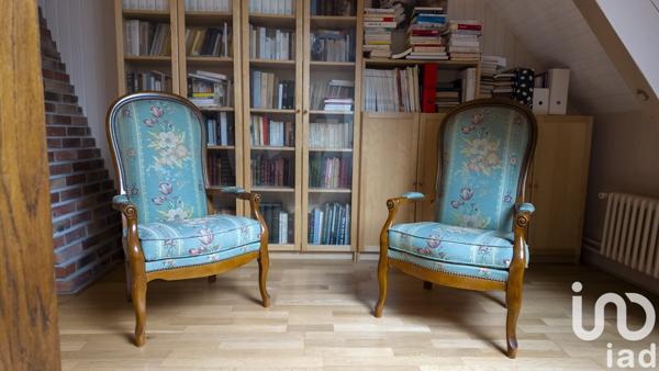 Maison à vendre 10 pièces 268 m² Condé-Sainte-Libiaire