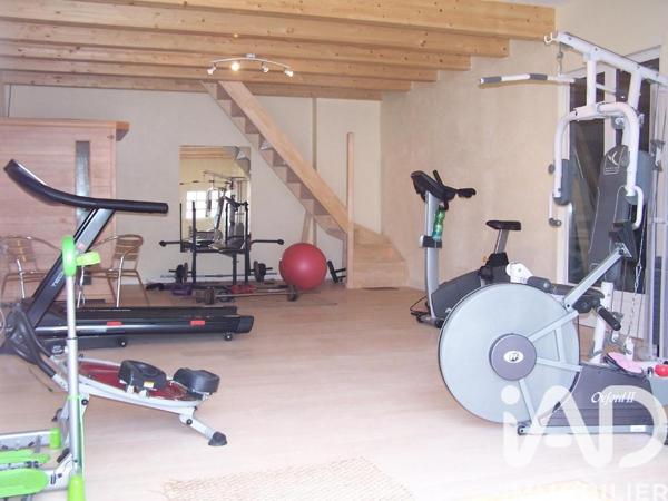 Maison à vendre 15 pièces 530 m² Courcelles