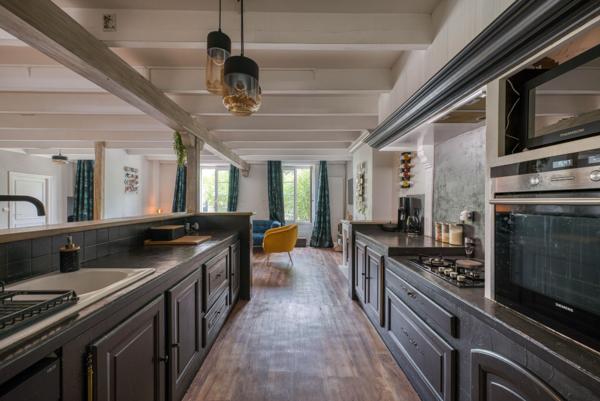 CHARMANTE CHARENTAISE RÉNOVÉE AVEC GITES A MÉDIS