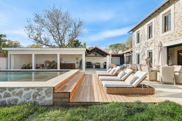 Hyères (83400) Maison familiale proche des plages et du centre-ville.