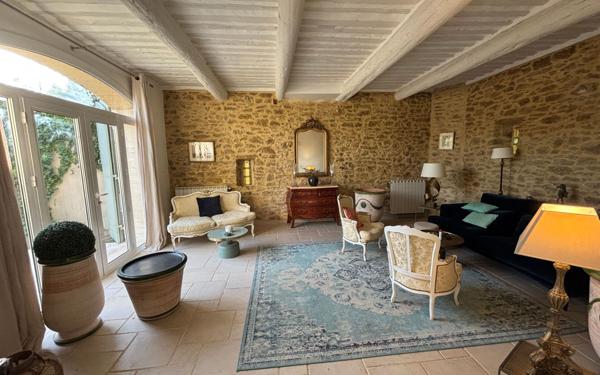 Maison à vendre    4 pièces • 195 m2 Sarrians