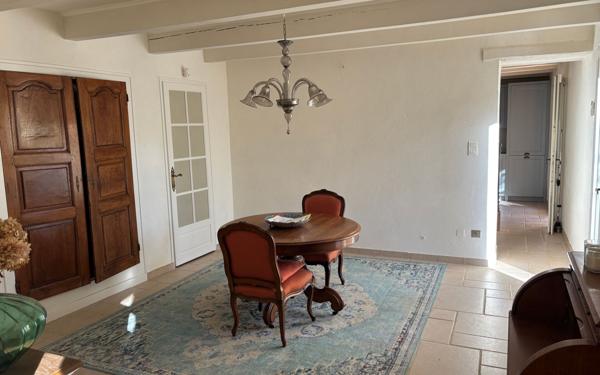 Maison à vendre    4 pièces • 195 m2 Sarrians