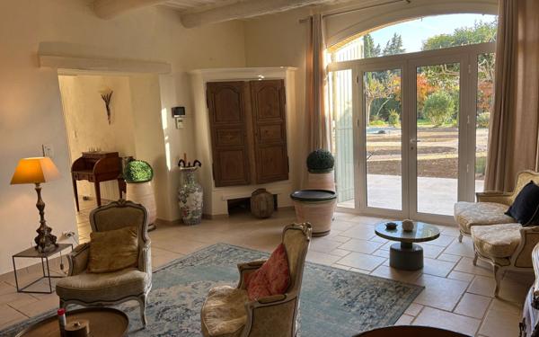 Maison à vendre    4 pièces • 195 m2 Sarrians