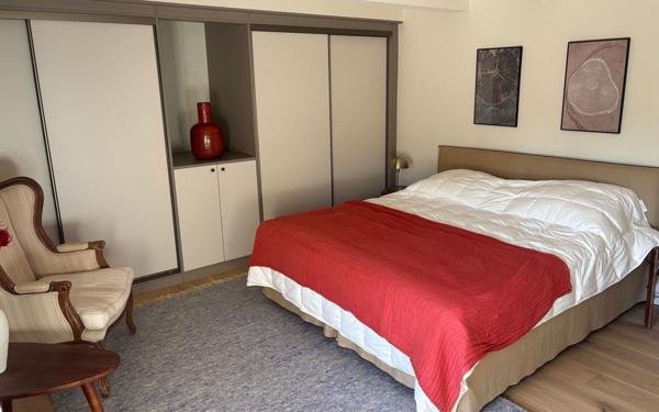 Maison à vendre    4 pièces • 195 m2 Sarrians