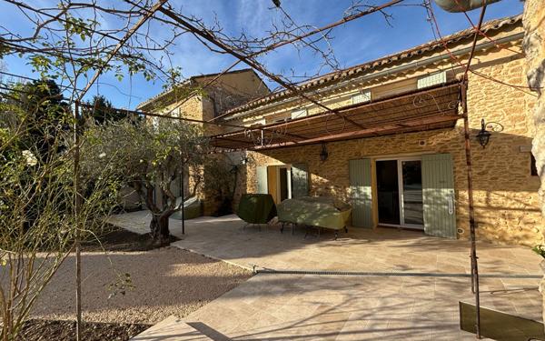 Maison à vendre    4 pièces • 195 m2 Sarrians