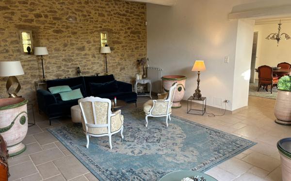 Maison à vendre    4 pièces • 195 m2 Sarrians