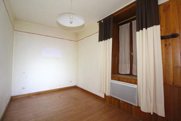 Roquefort-sur-Soulzon (12250) Maison de 210 m² à rénover