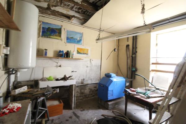 Roquefort-sur-Soulzon (12250) Maison de 210 m² à rénover