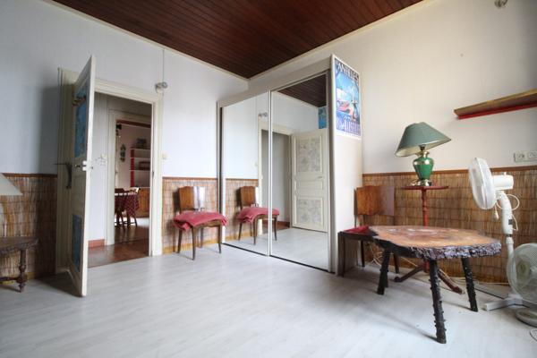 Roquefort-sur-Soulzon (12250) Maison de 210 m² à rénover