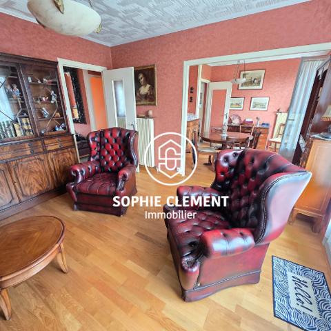 Beauvais (60000) ** LA PROMETTEUSE **