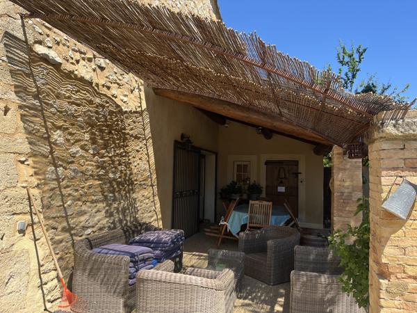 Maison 10 pièces - 300 m²