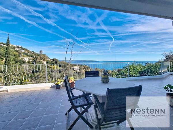 Les Issambres maison vue mer 4 chambres piscine