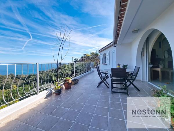 Les Issambres maison vue mer 4 chambres piscine