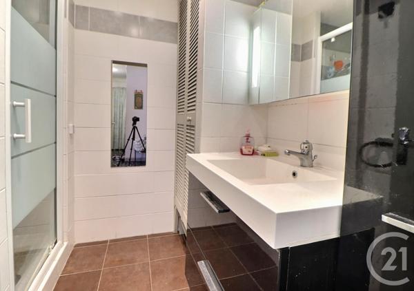 Appartement T2 à vendre  2 pièces - 49,76 m2 FREJUS - 83