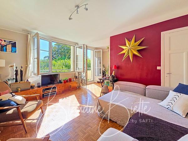 Appartement au calme à 900 m du RER