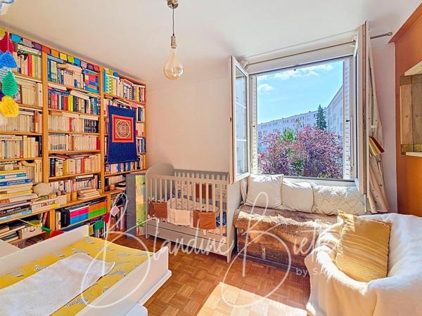 Appartement au calme à 900 m du RER