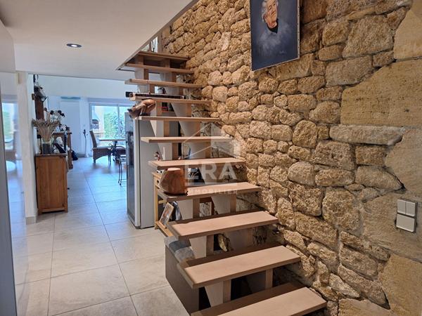 Maison à vendre à MENESPLET - 7 pièces avec piscine et terrain arboré