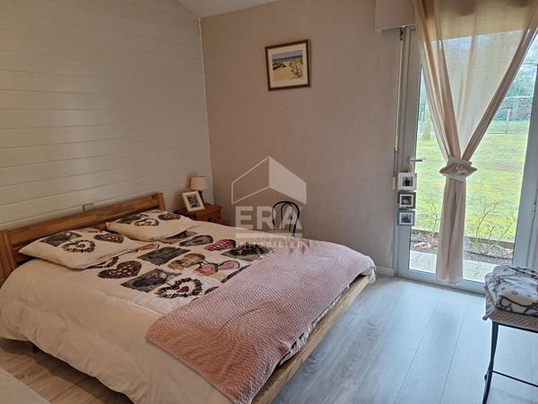 Maison à vendre à MENESPLET - 7 pièces avec piscine et terrain arboré