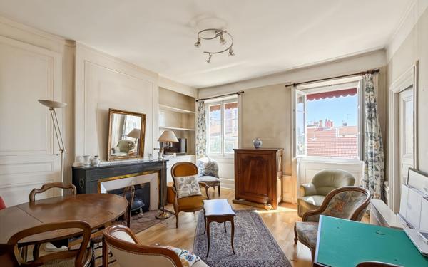 Appartement à vendre    2 pièces • 48,09 m2 Lyon 6
