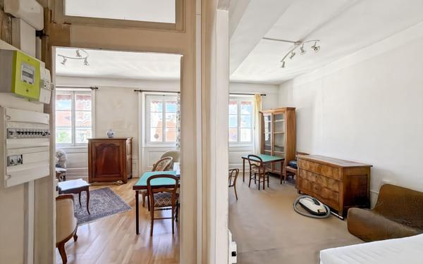 Appartement à vendre    2 pièces • 48,09 m2 Lyon 6