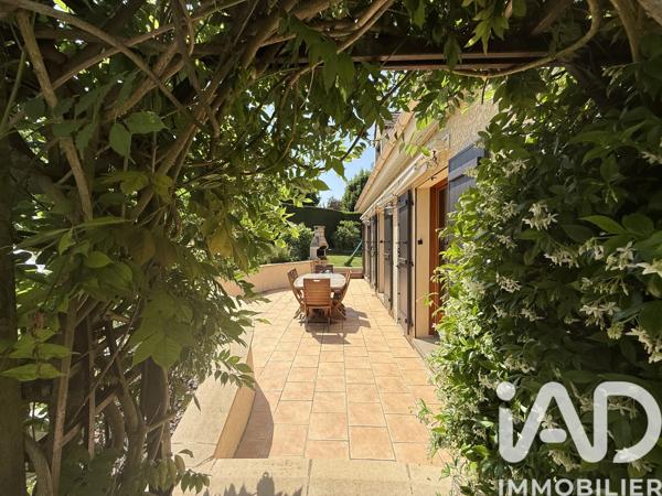 Maison à vendre 6 pièces 127 m² Vaux-le-Pénil