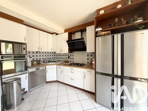 Maison à vendre 6 pièces 127 m² Vaux-le-Pénil