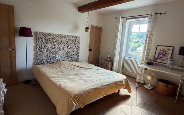 Maison à vendre    9 pièces •  Montfavet - Avignon