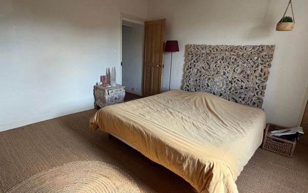 Maison à vendre    9 pièces •  Montfavet - Avignon