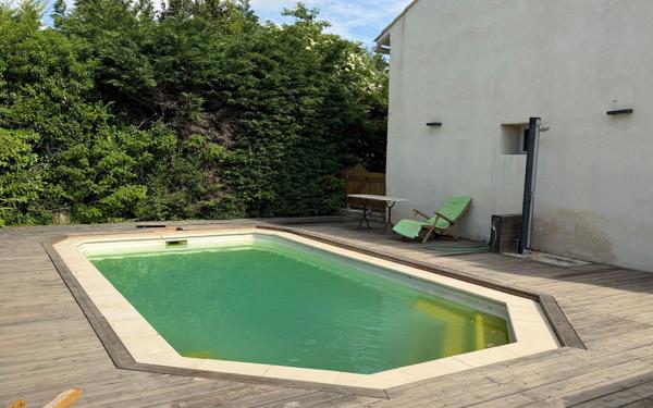 Maison à vendre    9 pièces •  Montfavet - Avignon