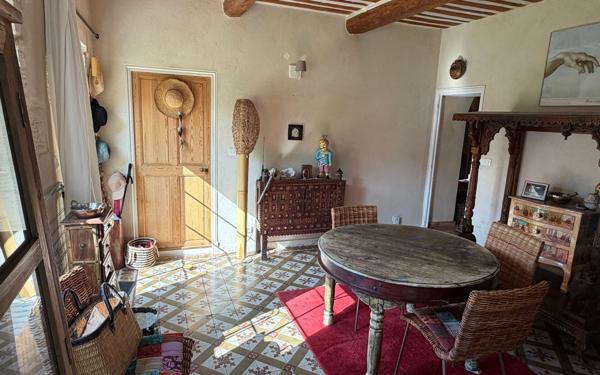 Maison à vendre    9 pièces •  Montfavet - Avignon