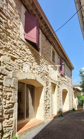 Maison de village lumineuse & patio intimiste