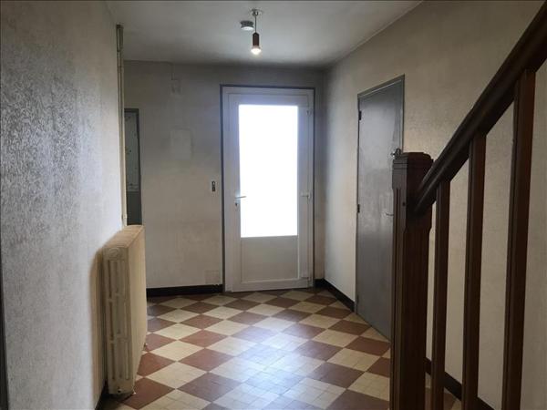 Maison à vendre |  Orval |  7 pièces | 174 m²