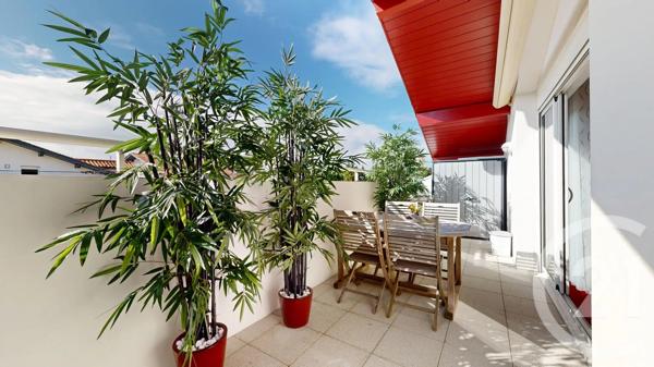 Appartement T3 à vendre  3 pièces - 64,78 m 2   ANGLET  - 64