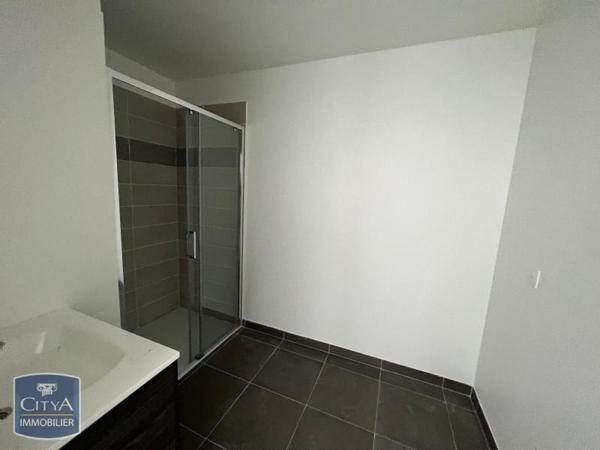 Appartement à louer 2 pièces 43.78m²